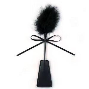флогер з пірʼям та лопаткою чорний, синтетичні матеріали
